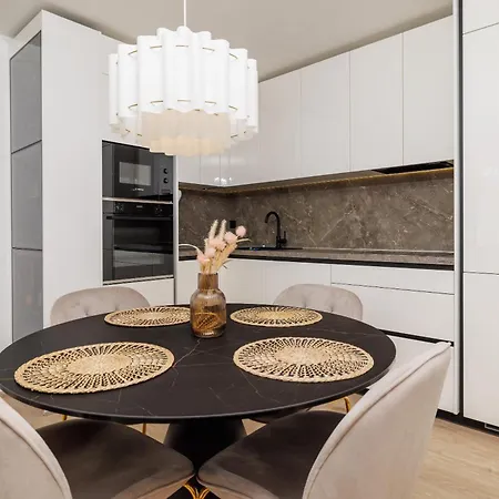 Prima Apartment *