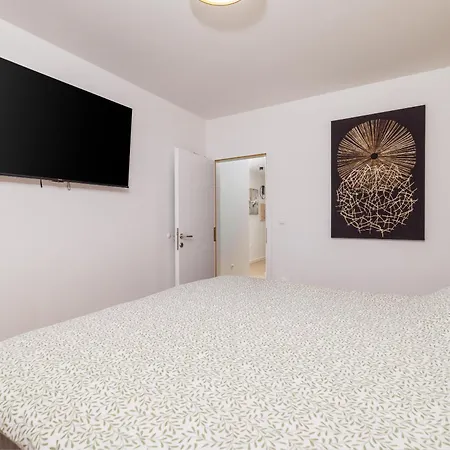Apartman Prima *